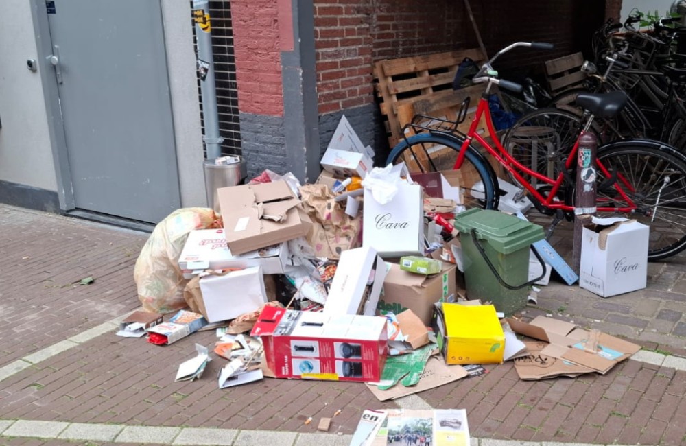 Afvalhotspots: De troep wordt opgeruimd Afvalhotspots: De troep wordt opgeruimd