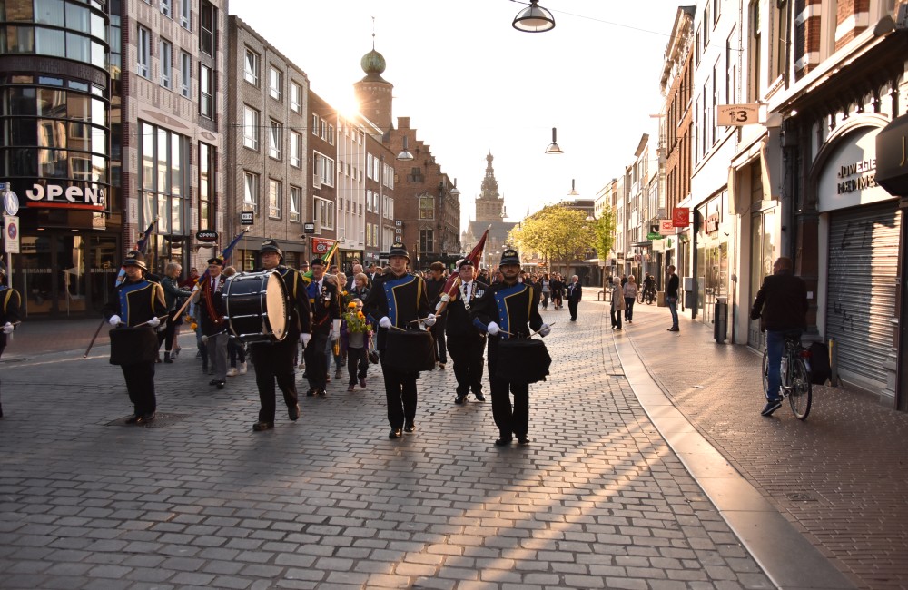 Dertienduizend keer bedankt Nijmegen Dertienduizend keer bedankt Nijmegen