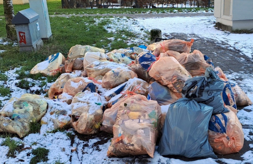Klachten over afval in Dukenburg en stad: Stadspartij Nijmegen stelt vragen Klachten over afval in Dukenburg en stad: Stadspartij Nijmegen stelt vragen
